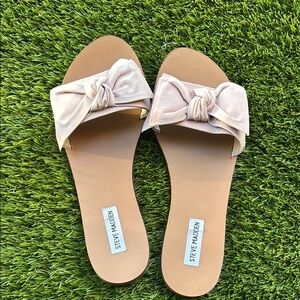 Steve Madden Pink Sandals Minimalist Design